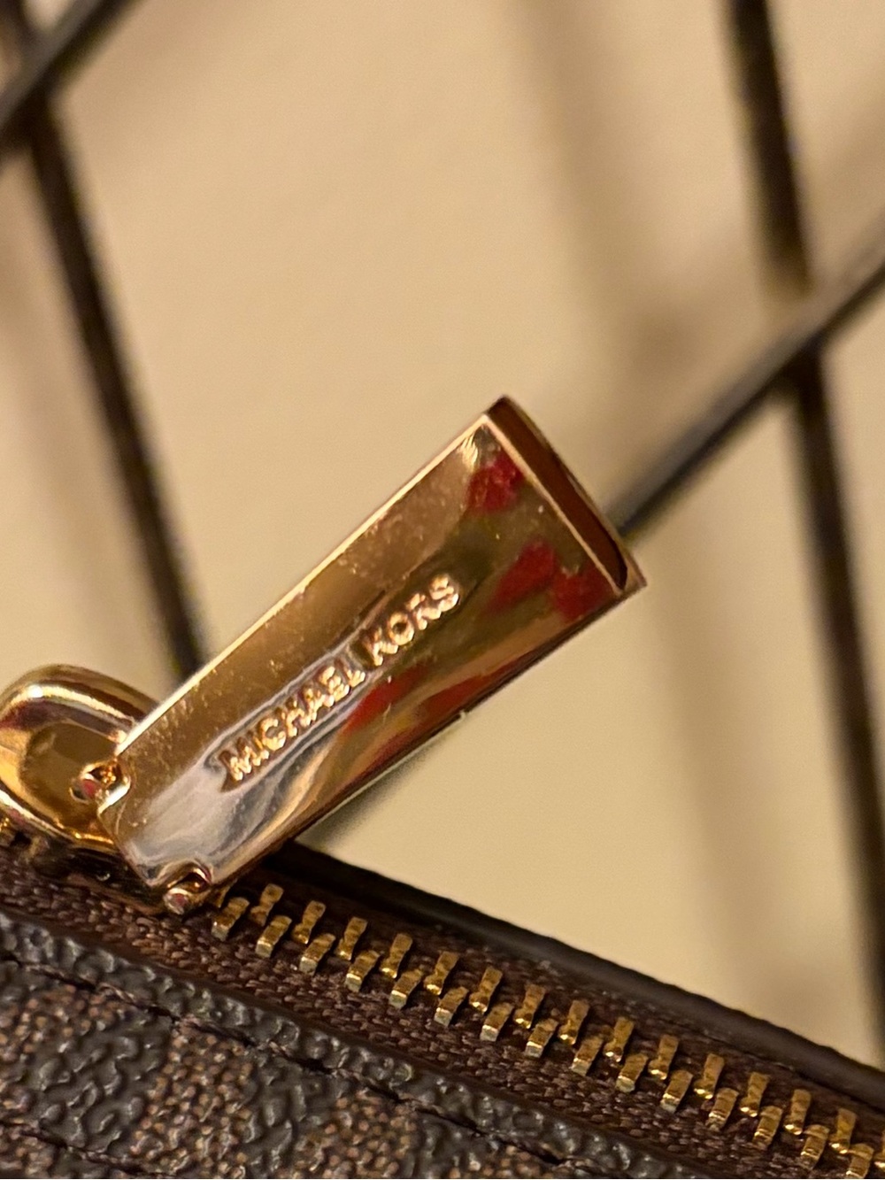 Michael Kors Signature Jet Set “Camera”Crossbody. Nwot - Picture 7 of 7